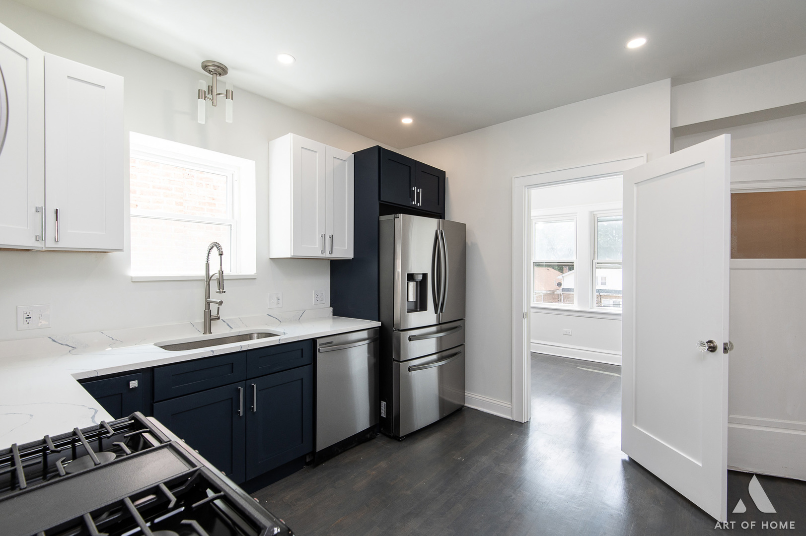 1820 Gunderson Avenue Unit: 2