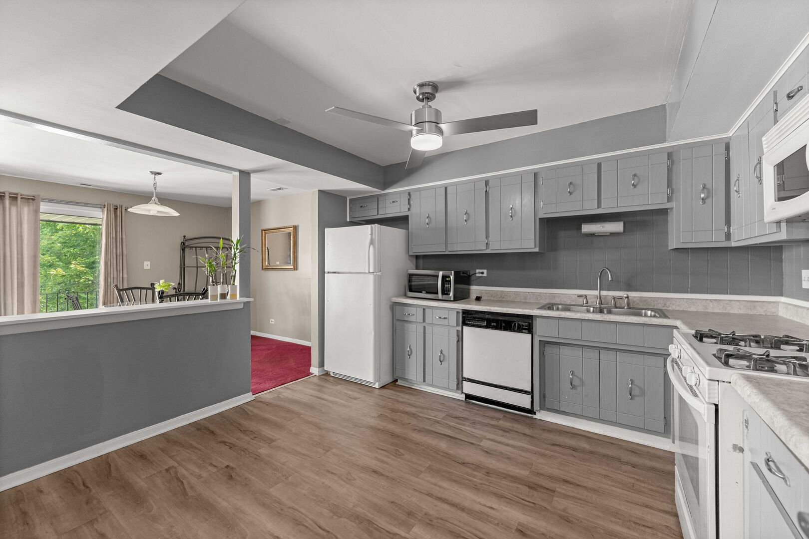 9122 S Pulaski Road Unit: 2E