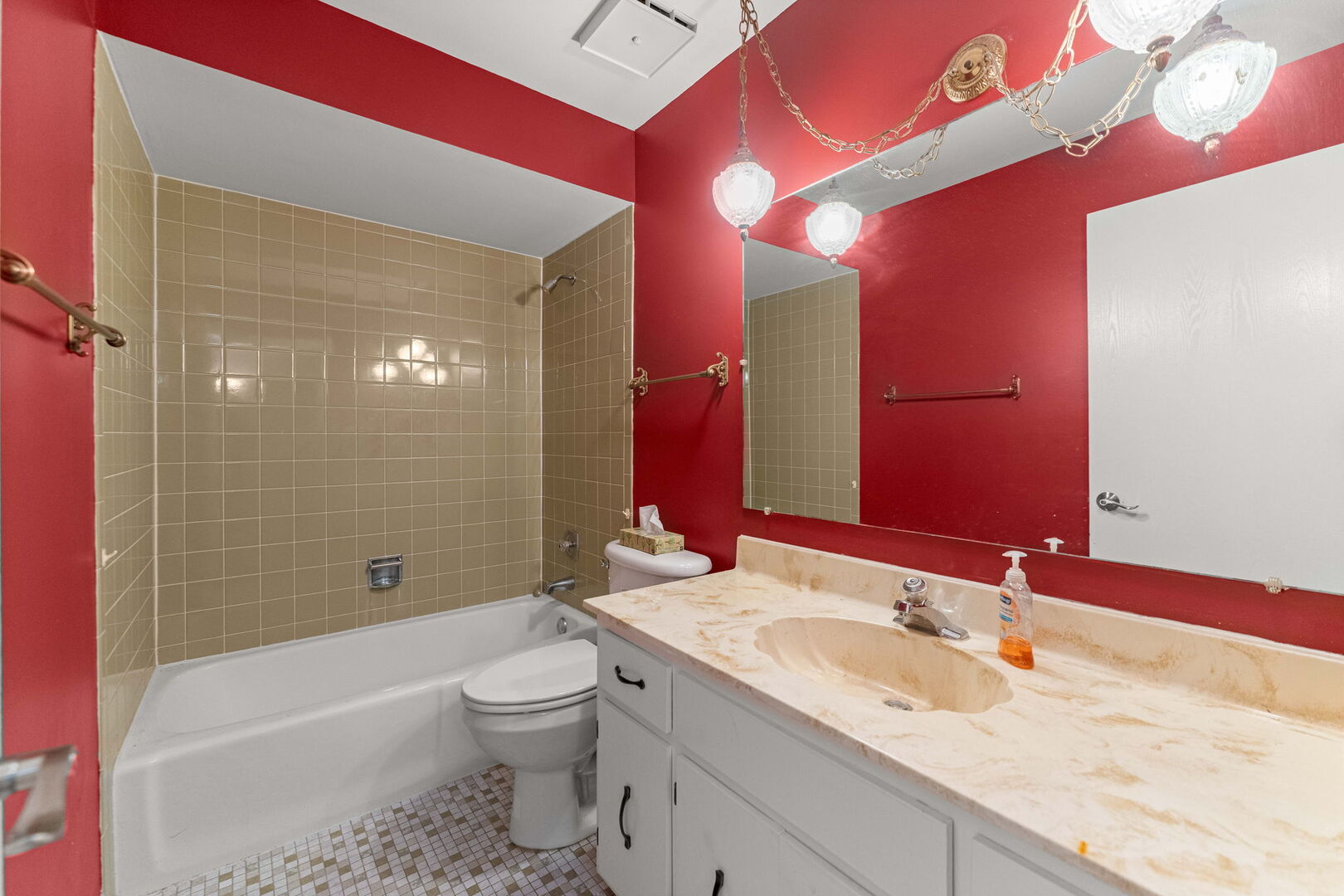 9122 S Pulaski Road Unit: 2E