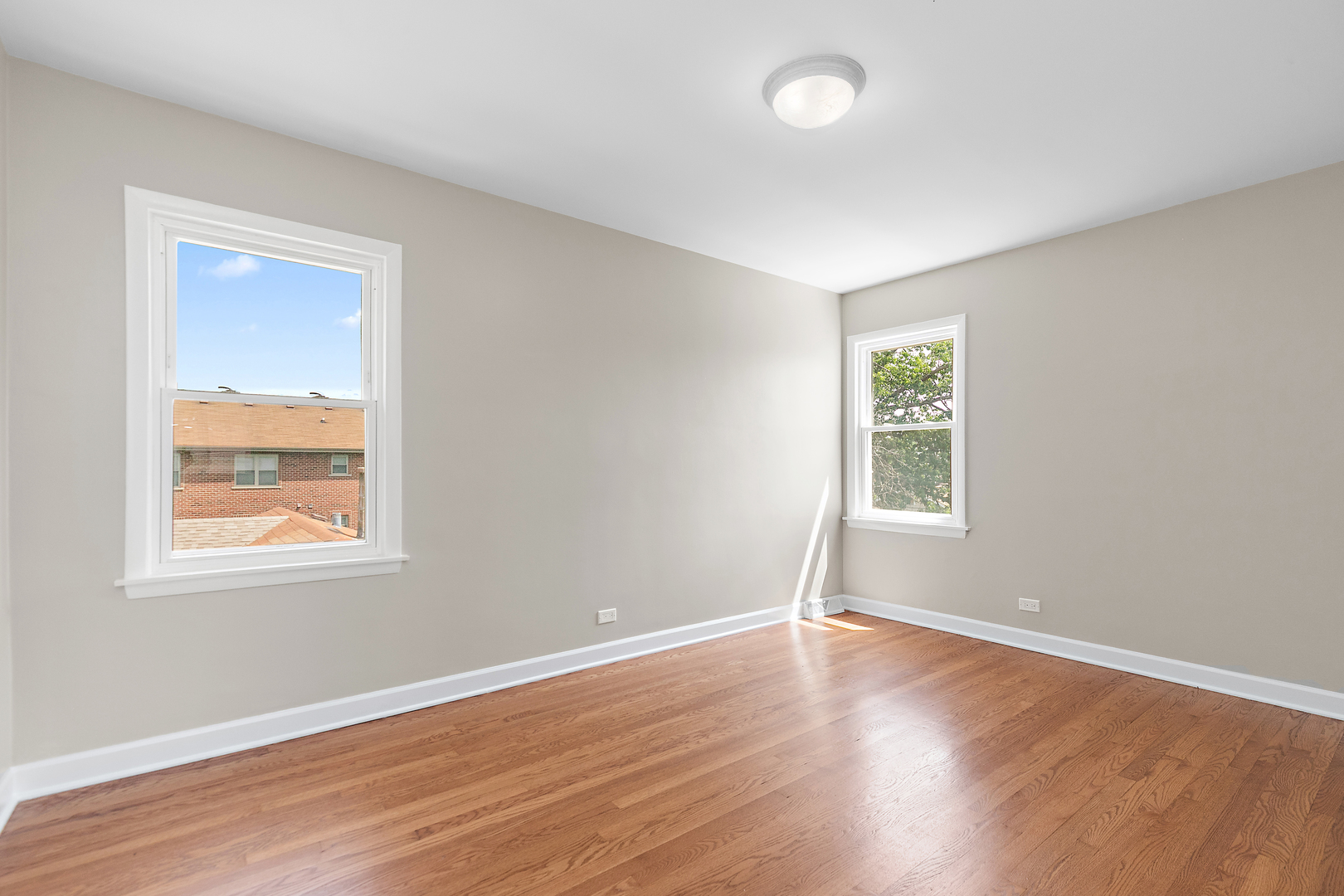 2115 N Mobile Avenue