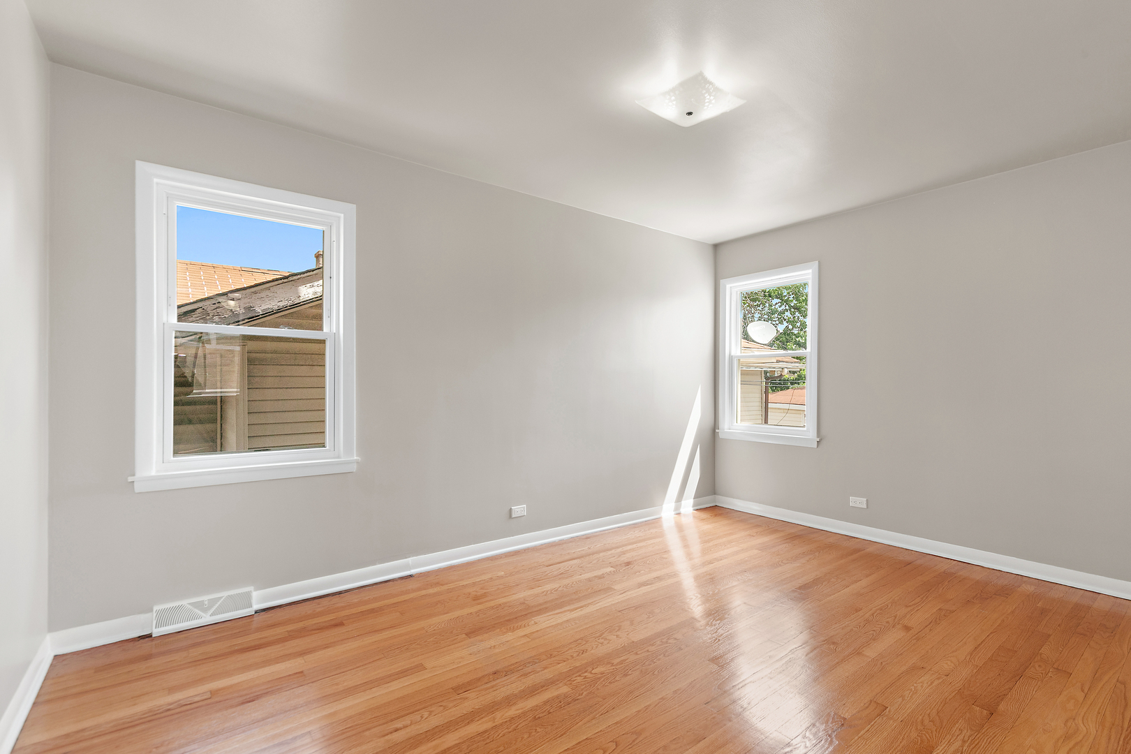 2115 N Mobile Avenue