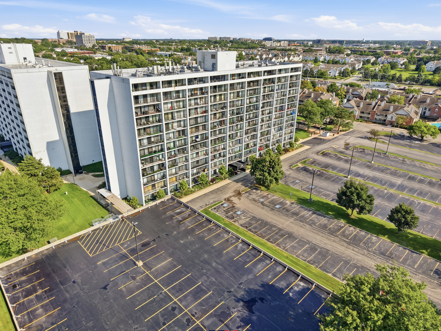 2005 S Finley Road Unit: 506