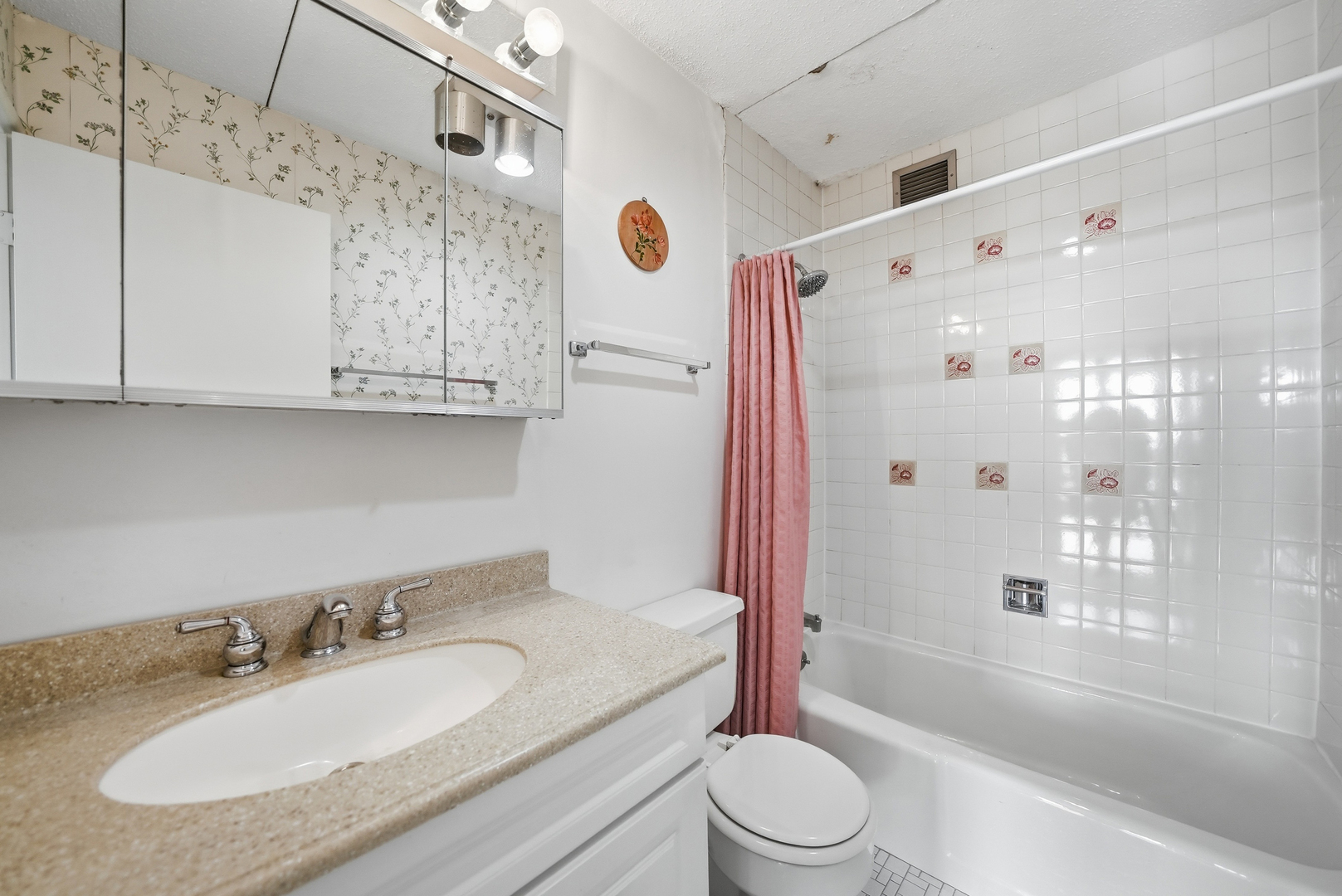 2005 S Finley Road Unit: 506