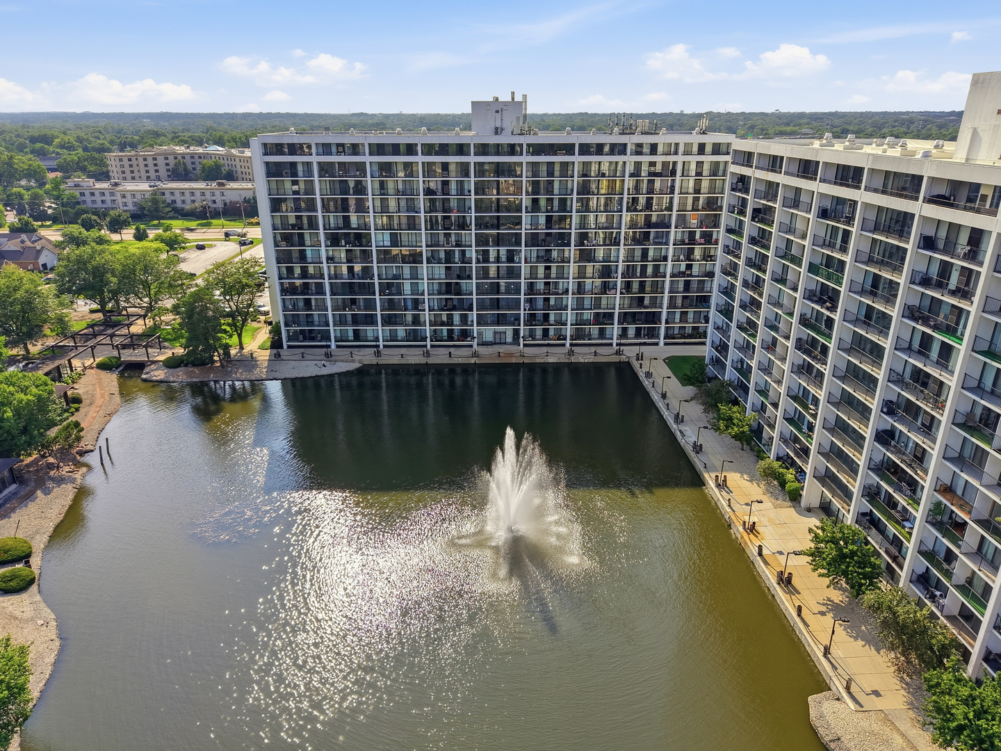 2005 S Finley Road Unit: 506