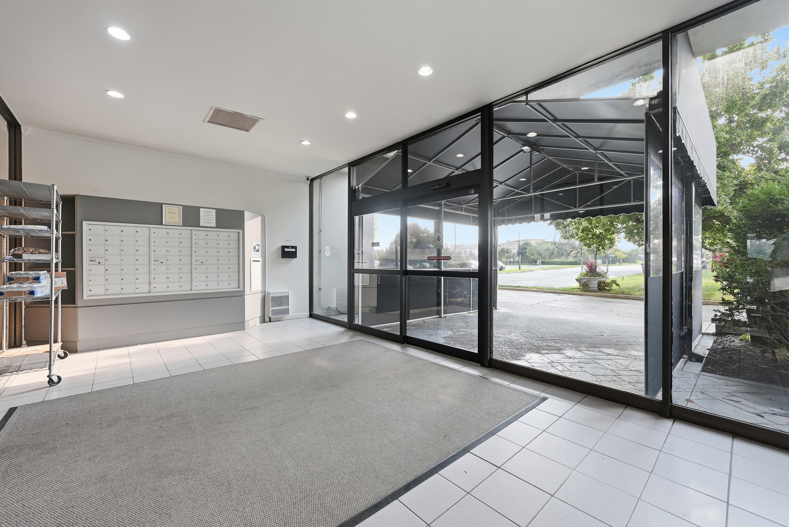 2005 S Finley Road Unit: 506