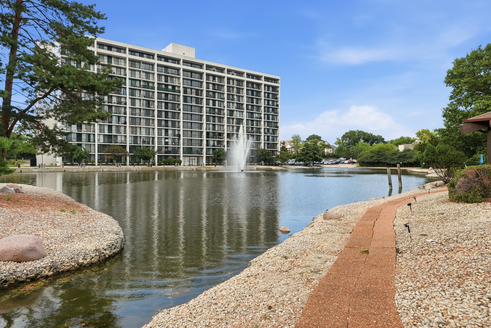 2005 S Finley Road Unit: 506