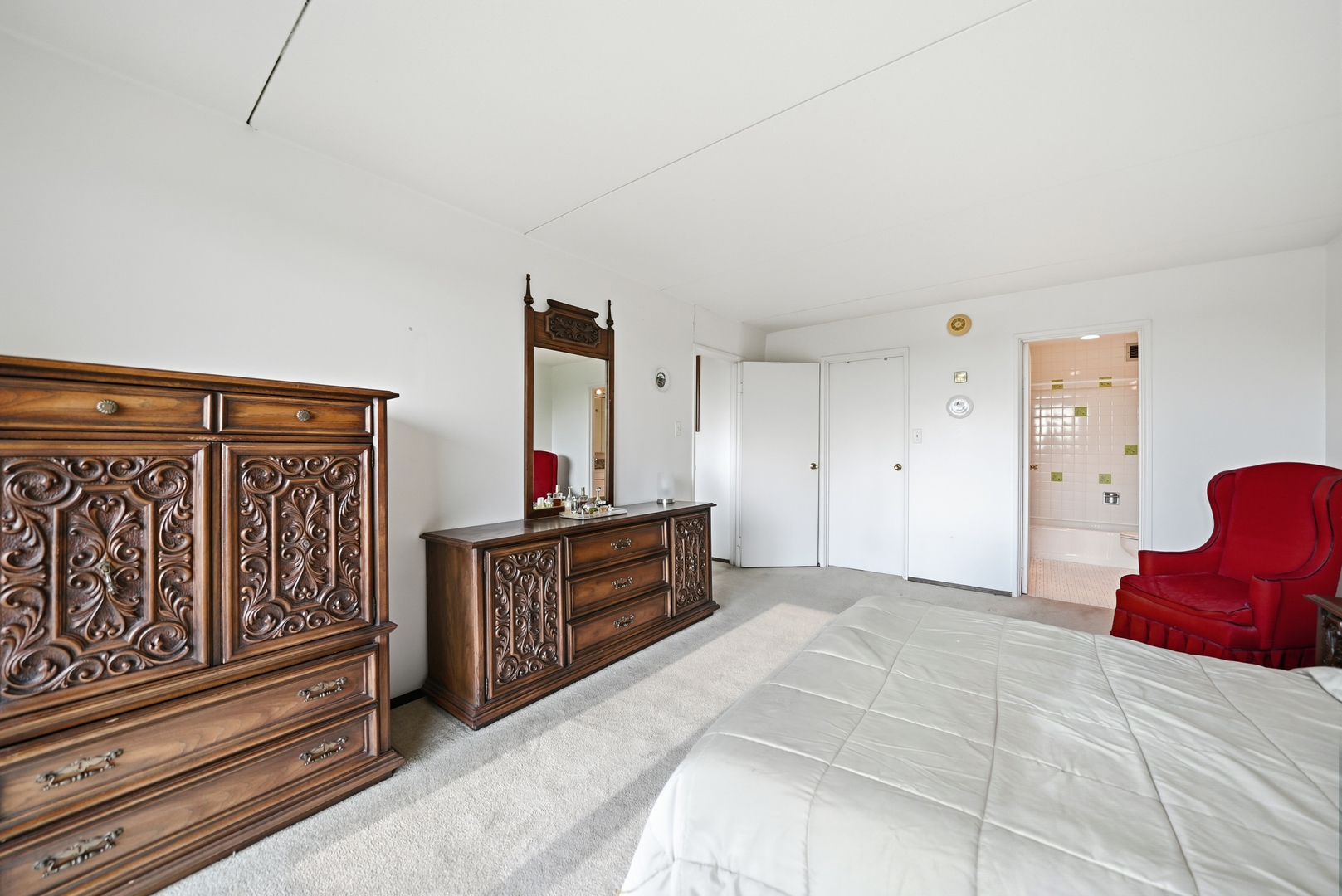 2005 S Finley Road Unit: 506