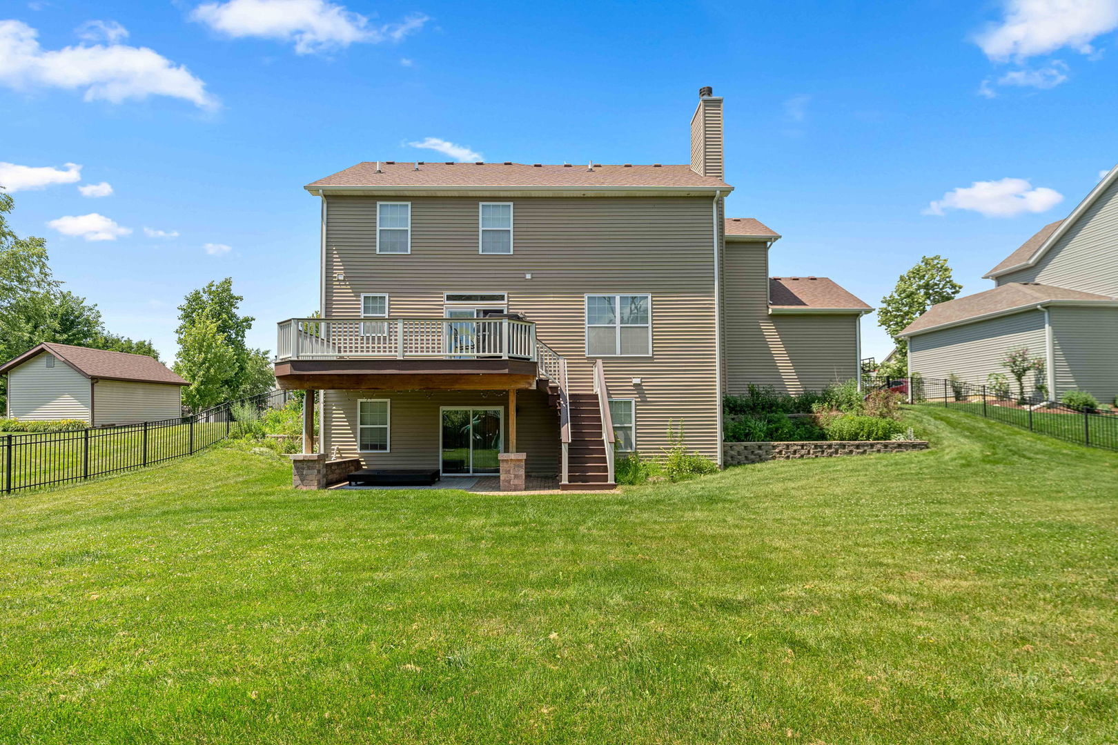 26105 W Ravine Woods Drive