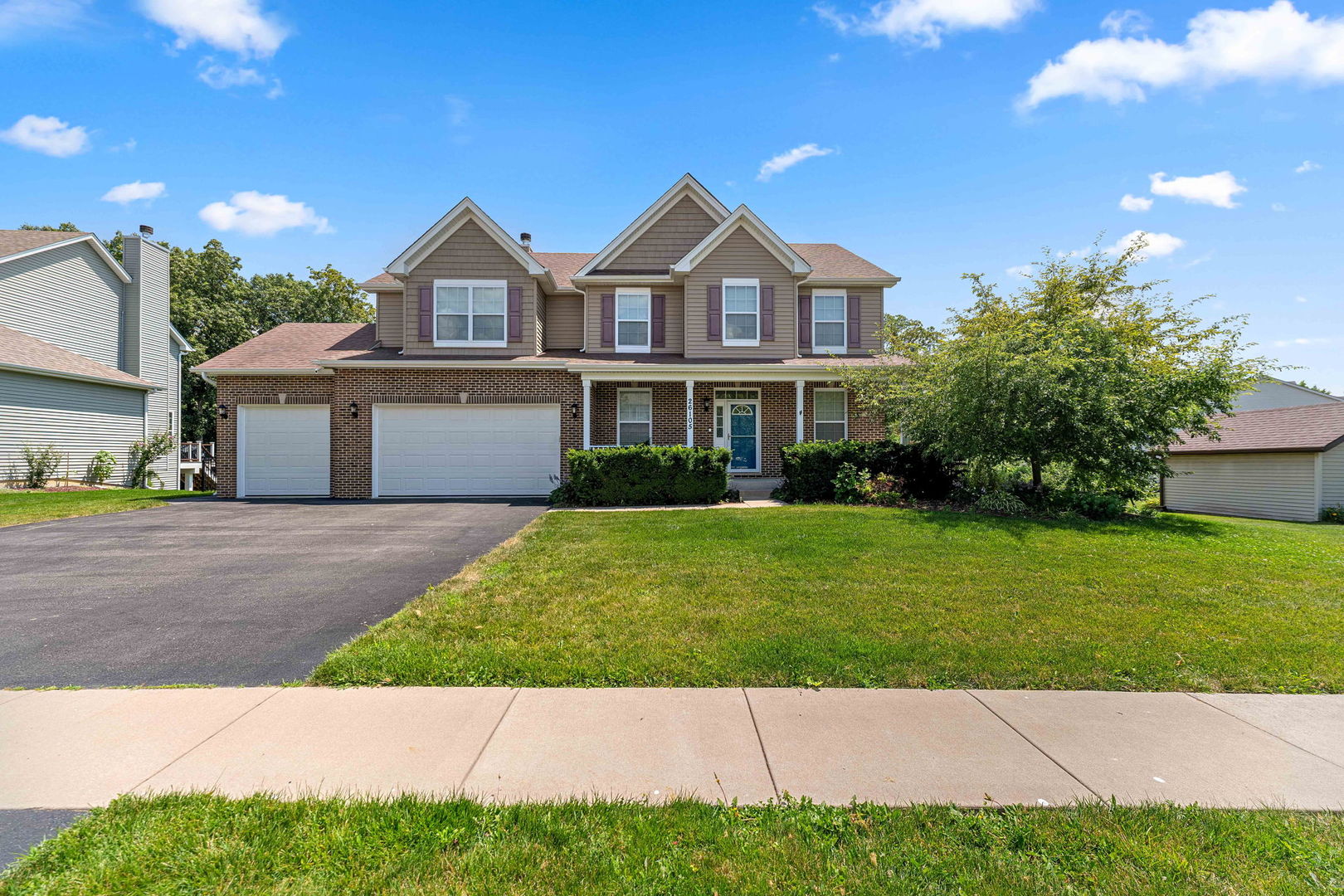 26105 W Ravine Woods Drive