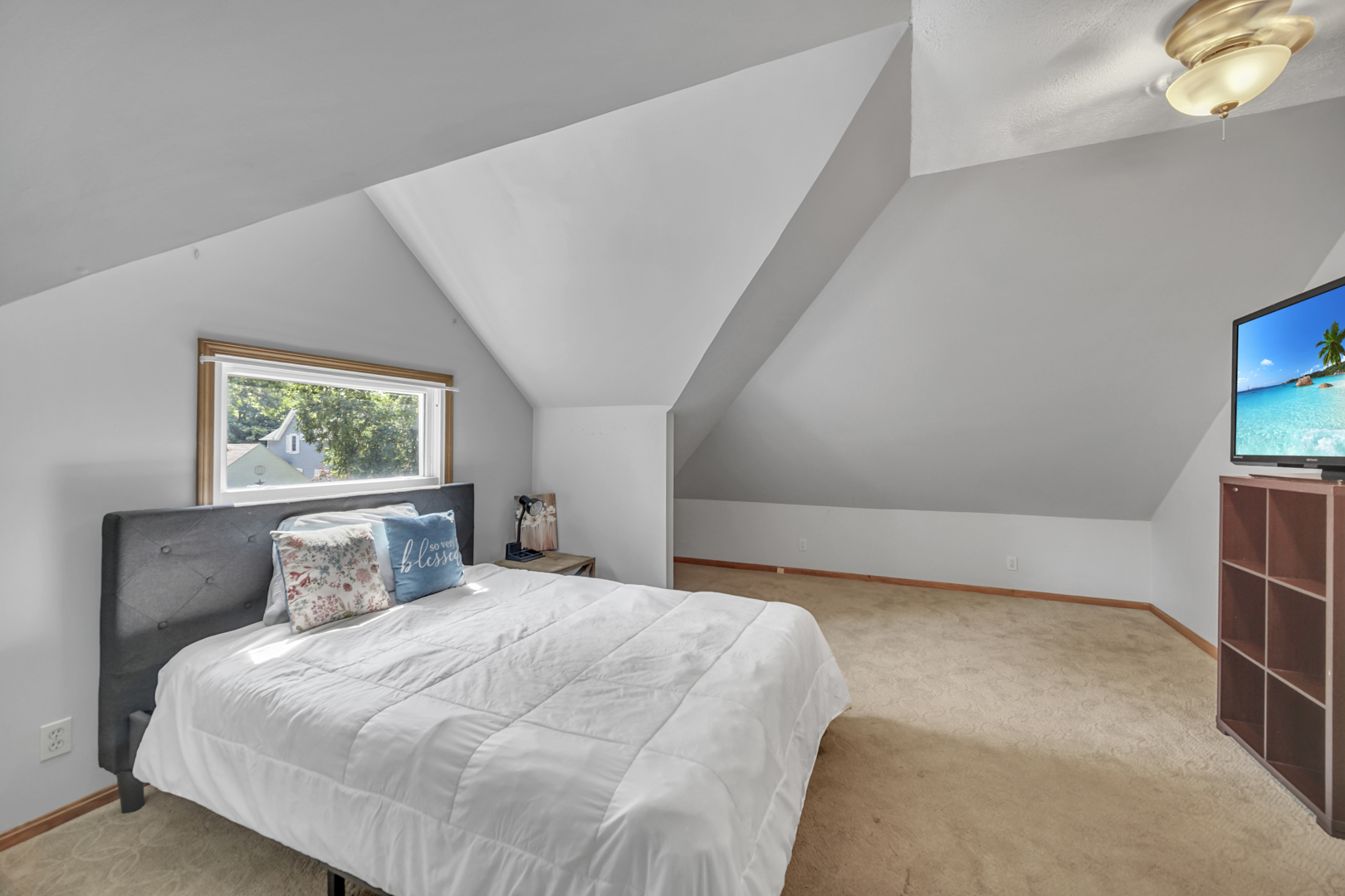 1337 Campbell Avenue