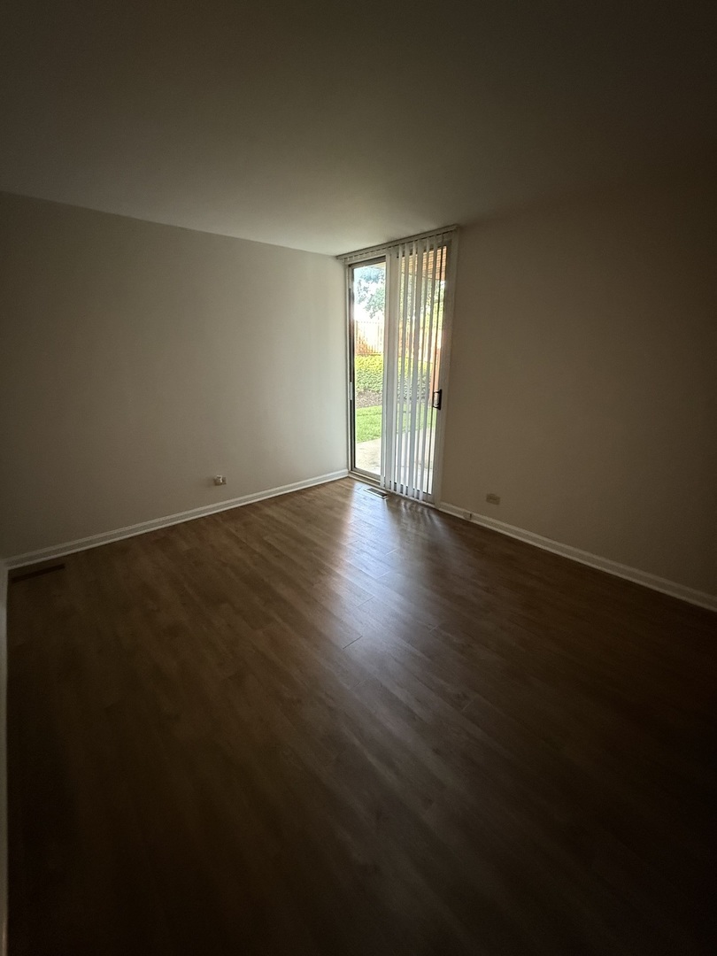6000 Oakwood Drive Unit: 1E