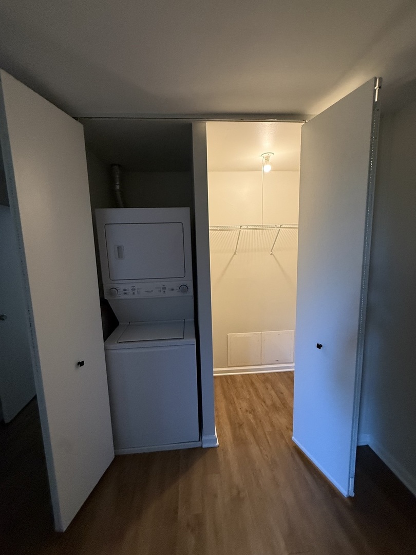 6000 Oakwood Drive Unit: 1E