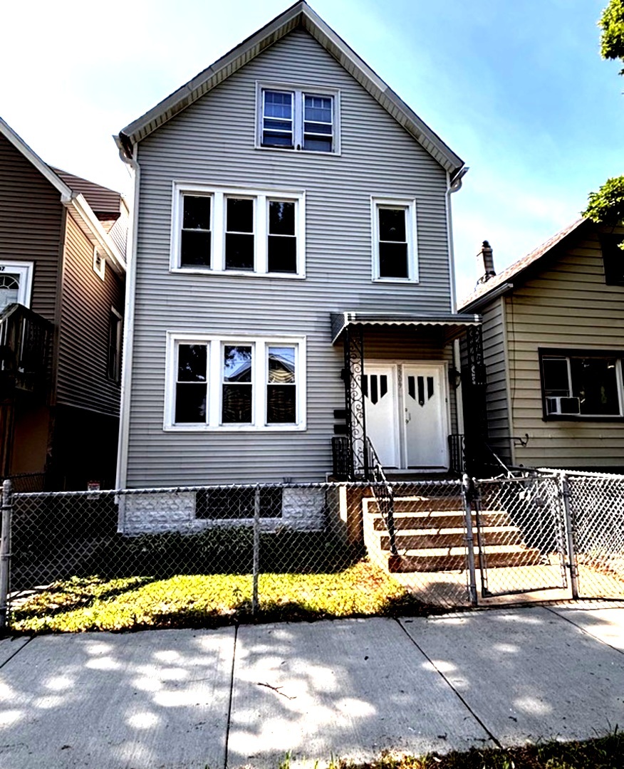 3309 W 38th Place
