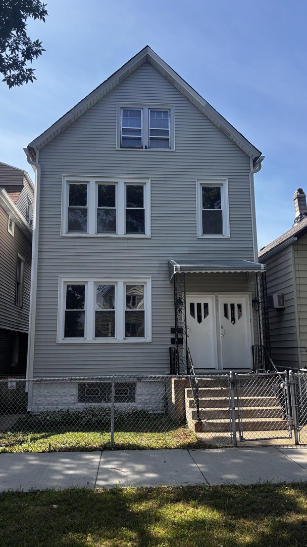 3309 W 38th Place