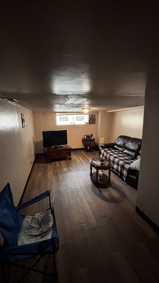 3309 W 38th Place
