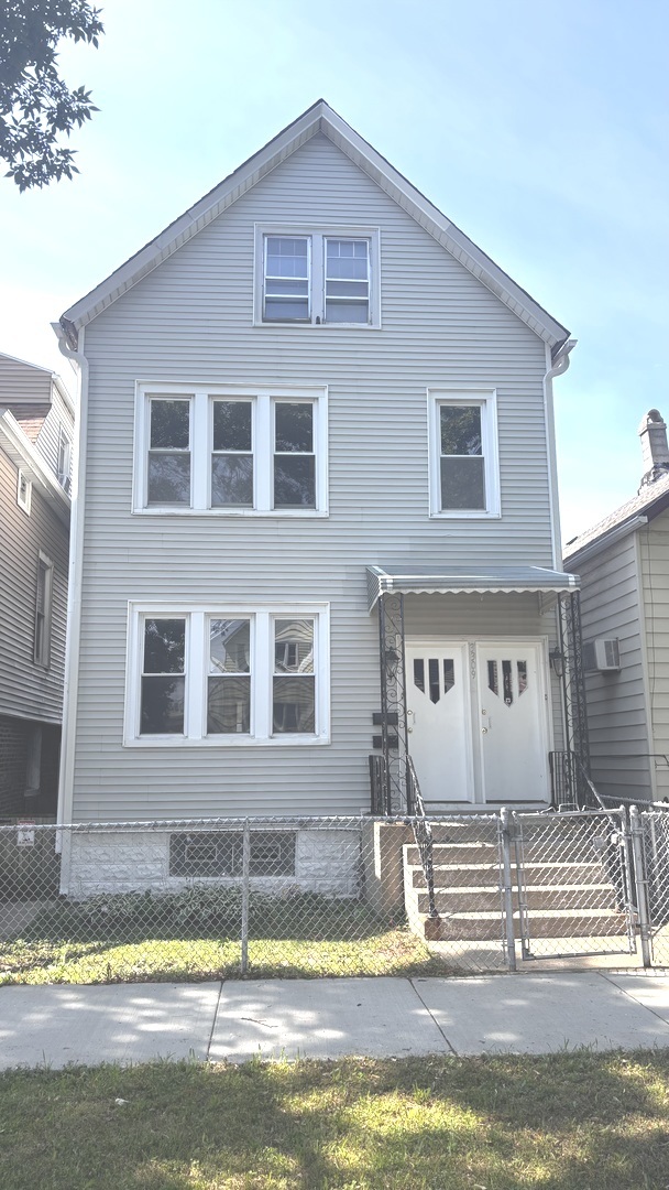 3309 W 38th Place