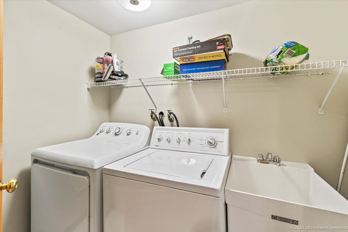 9420 S Melvina Avenue Unit: 2NW