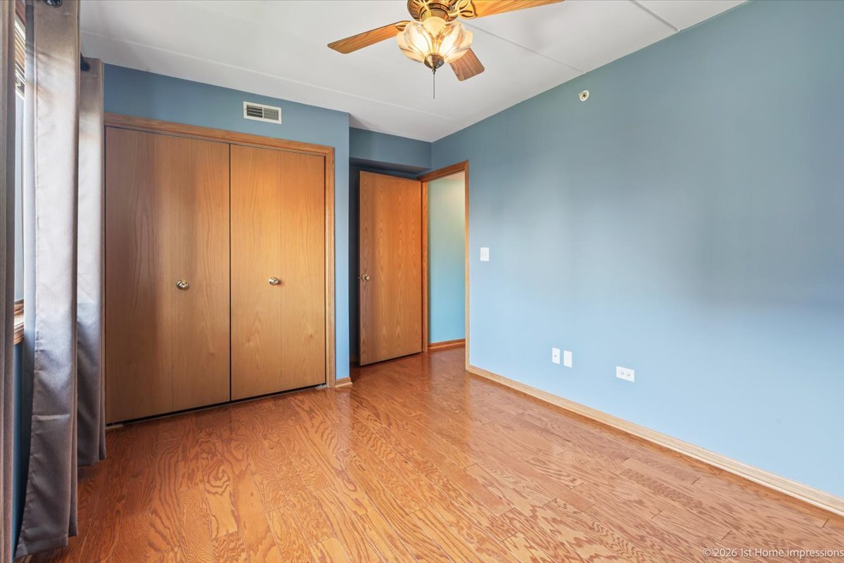 9420 S Melvina Avenue Unit: 2NW