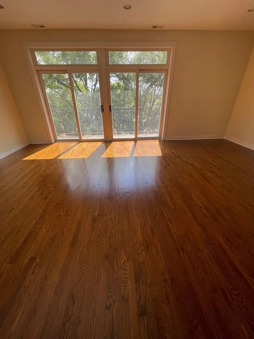 3128 W Walton Street Unit: 3
