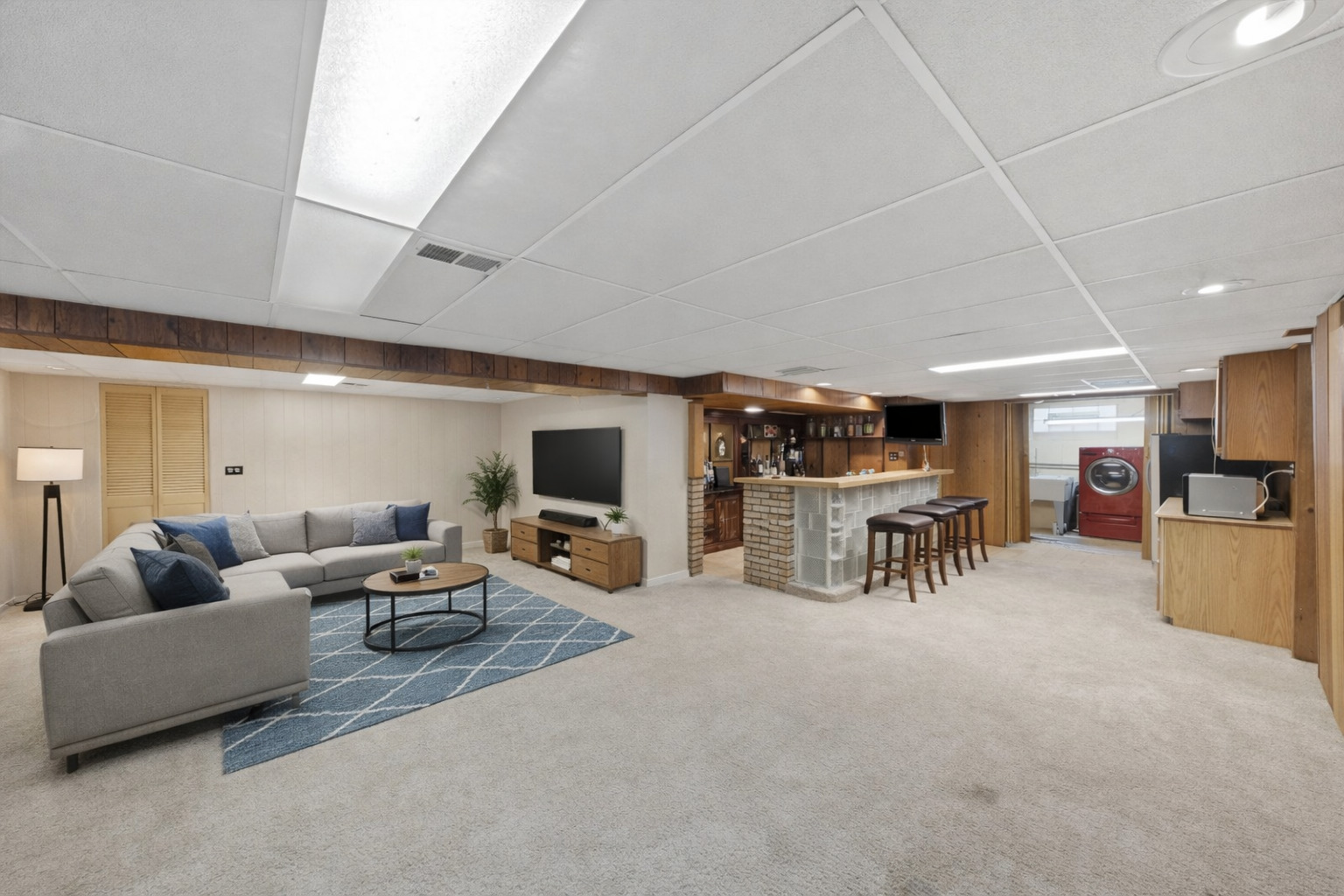 10623 WINDSOR Drive