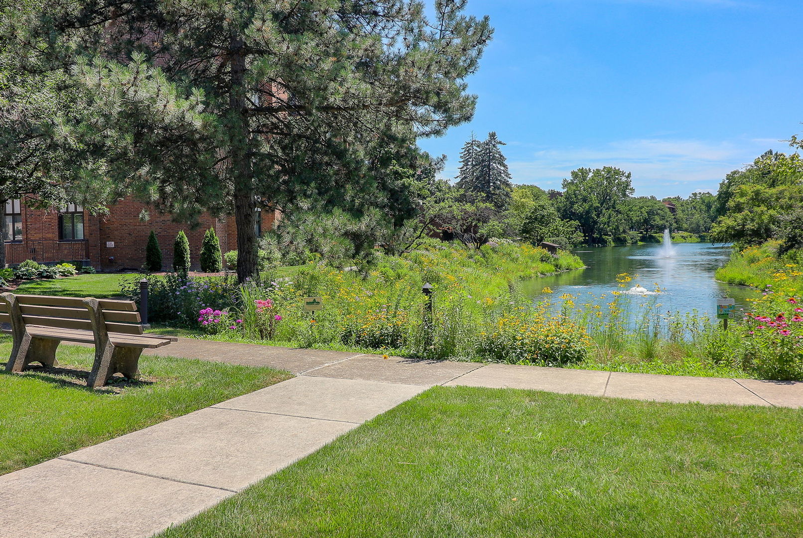 77 Lake Hinsdale Drive Unit: 202