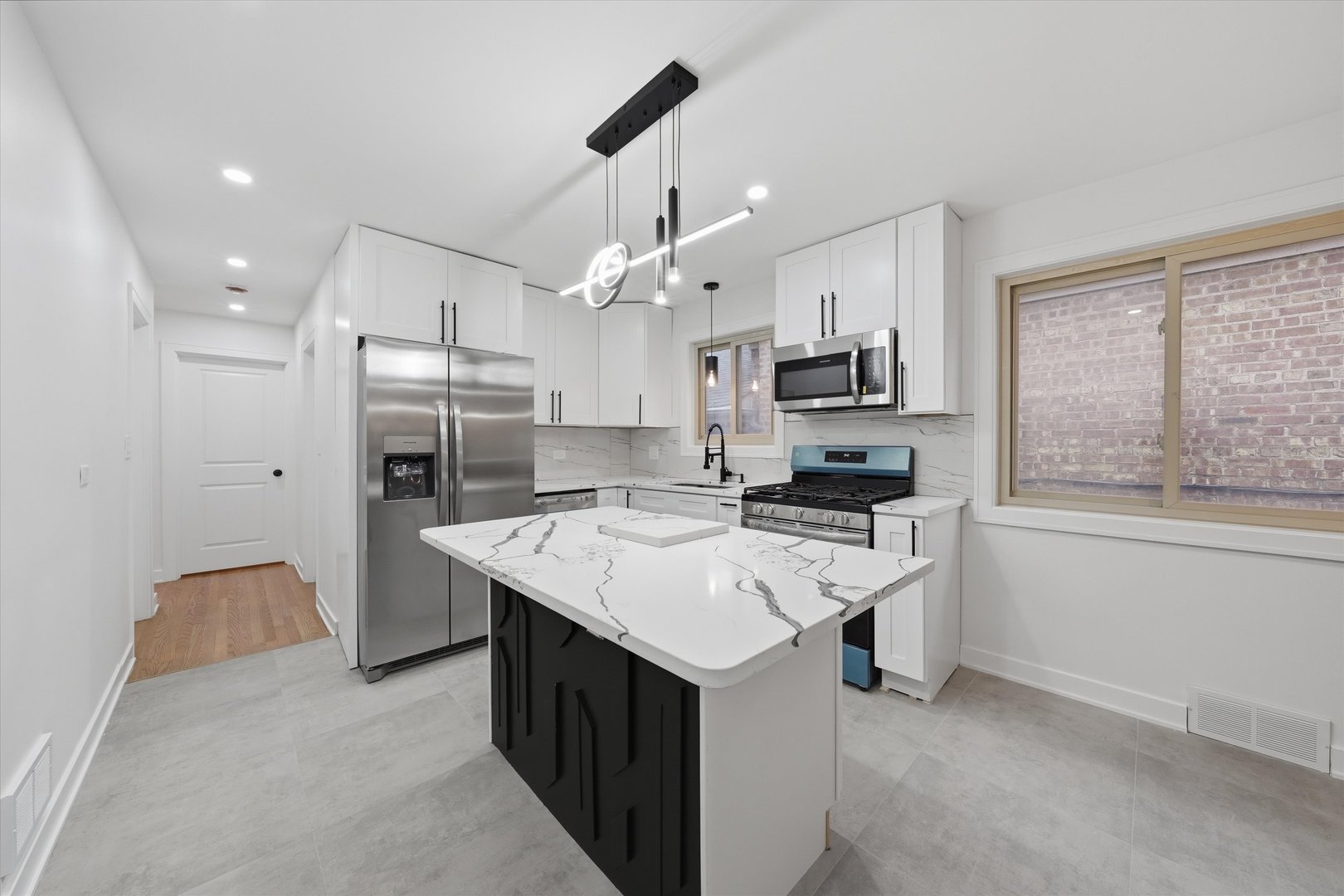 2905 W 102nd Place