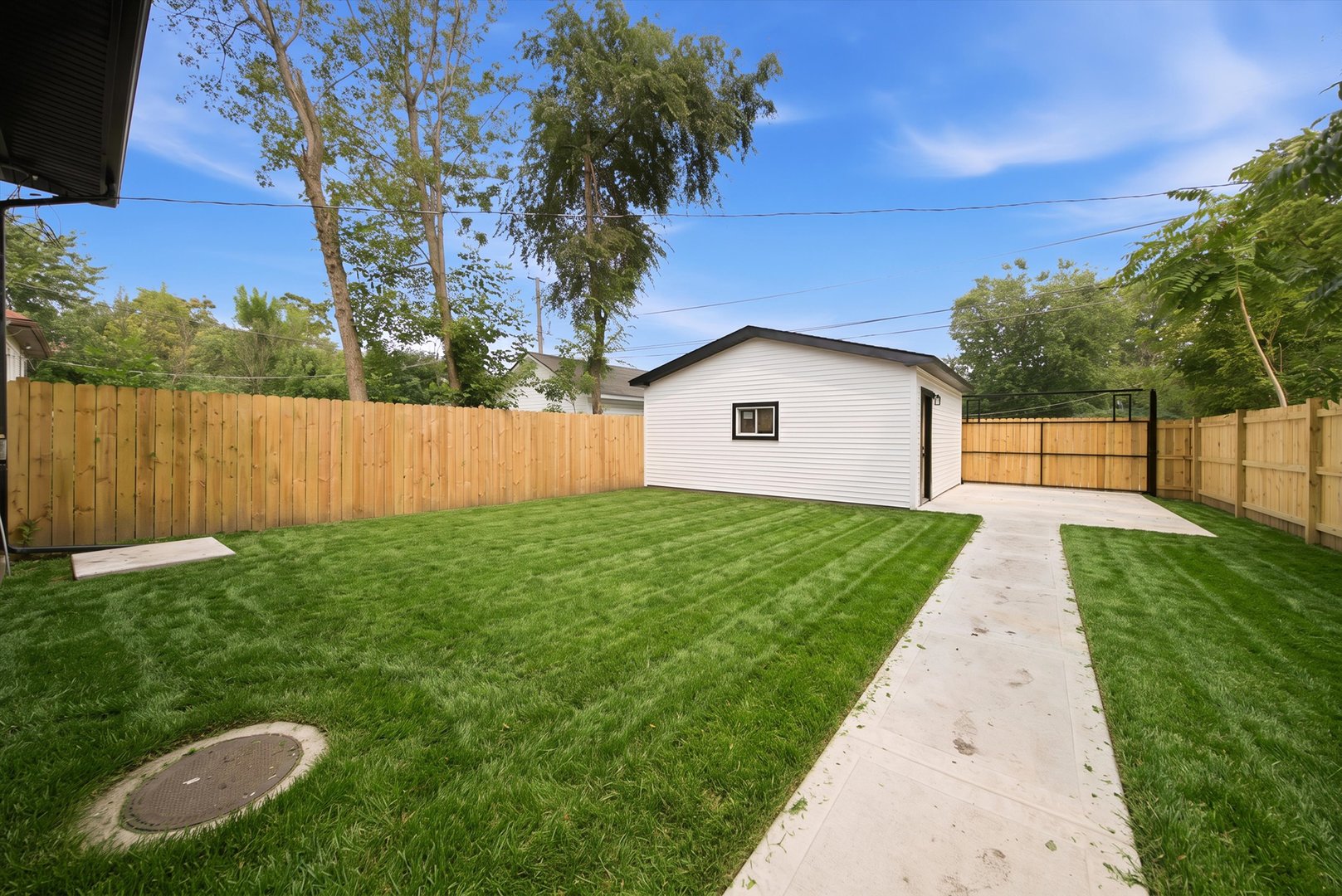 11409 S Stewart Avenue