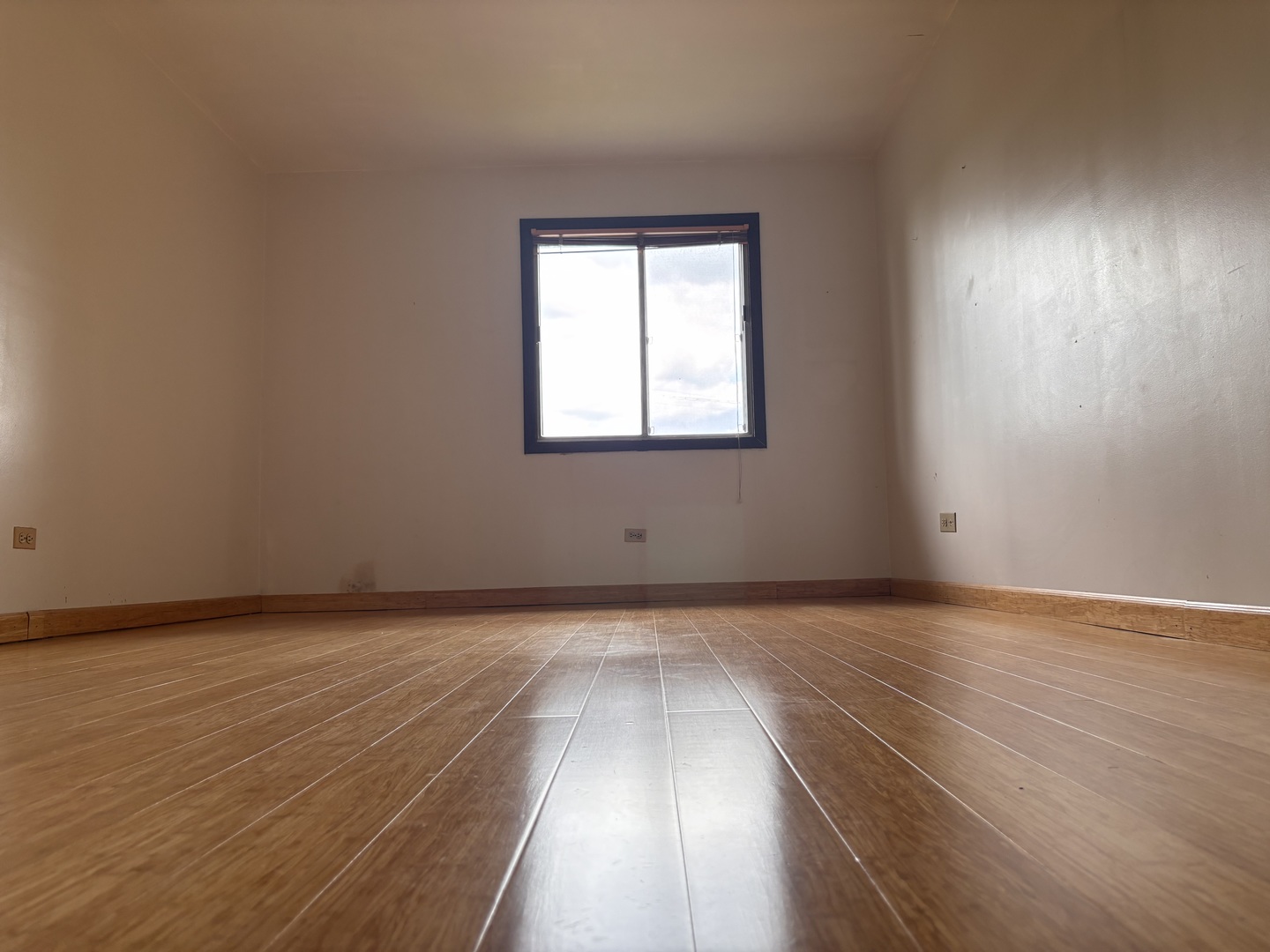 5241 James Lane Unit: 1123