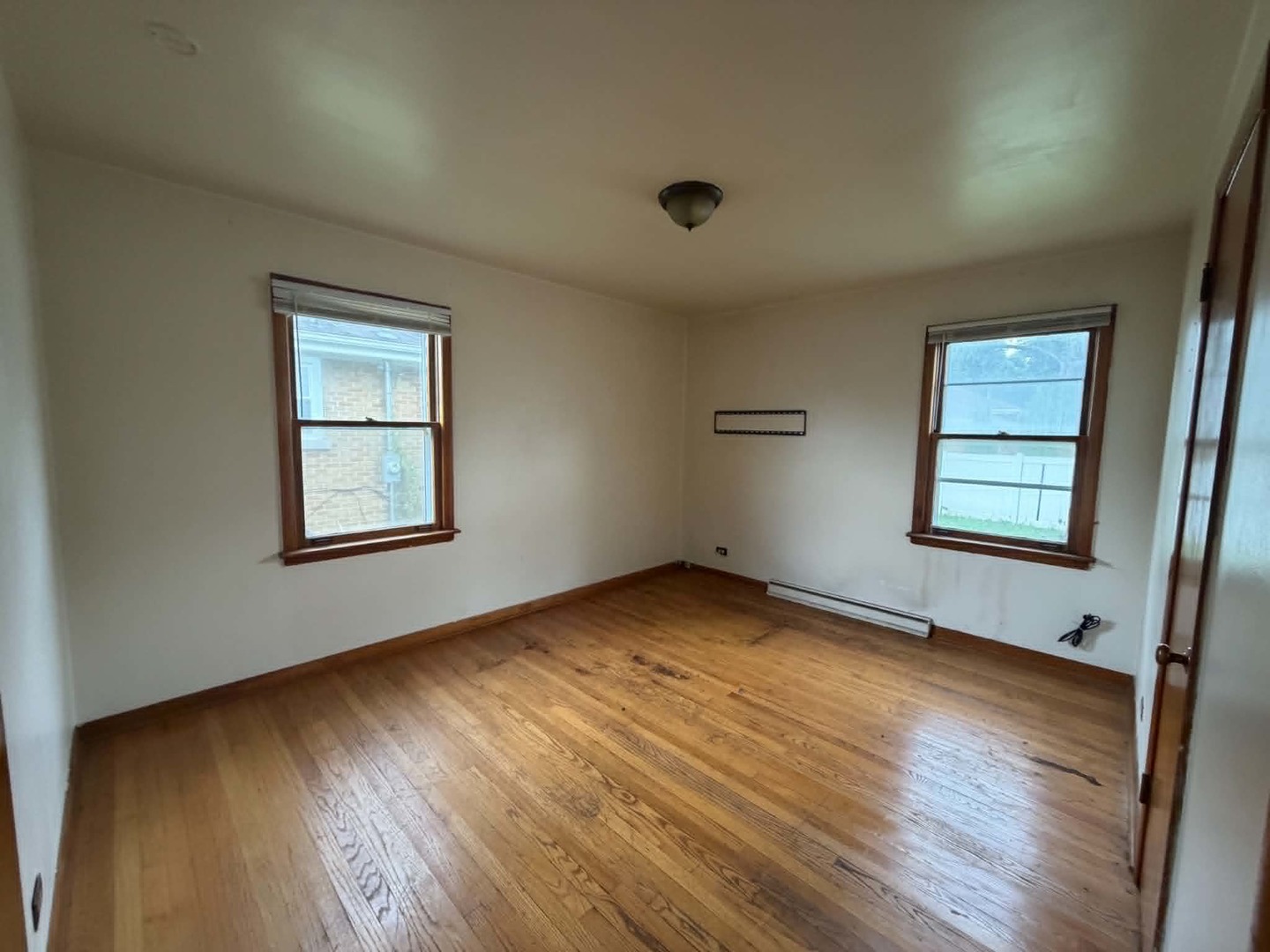 627 E 160th Court