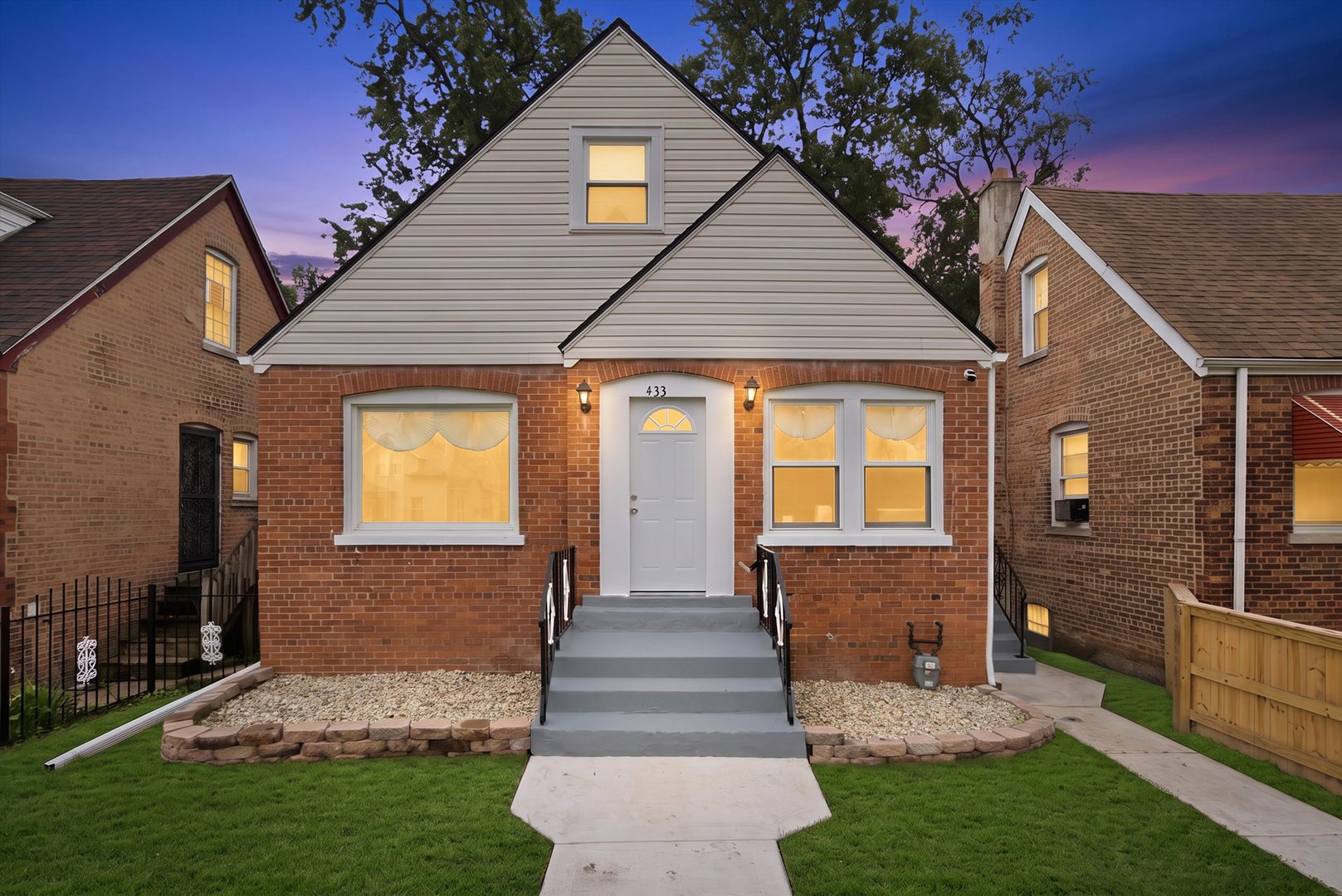 433 W 100TH Street