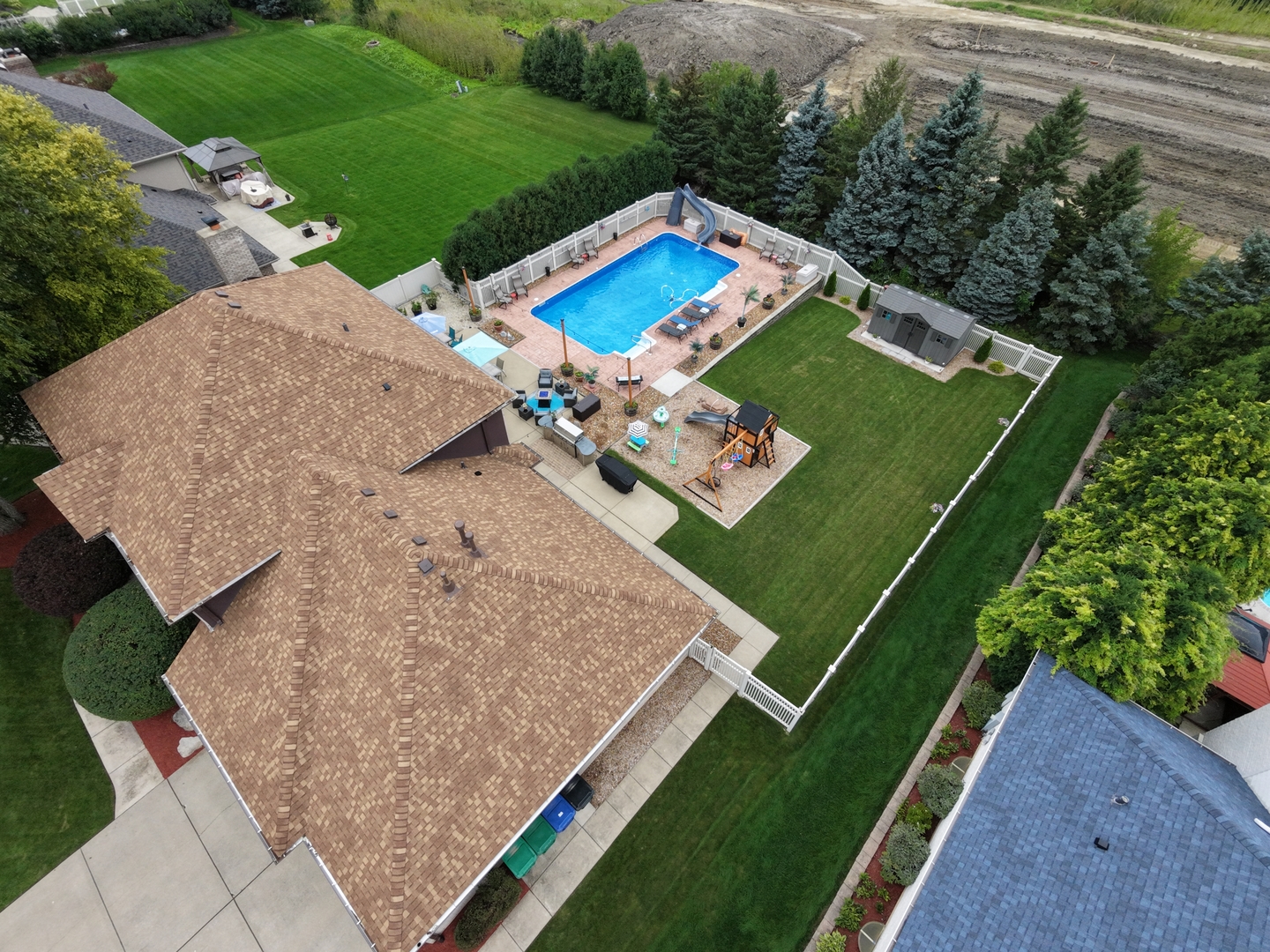 16015 Ridgewood Drive