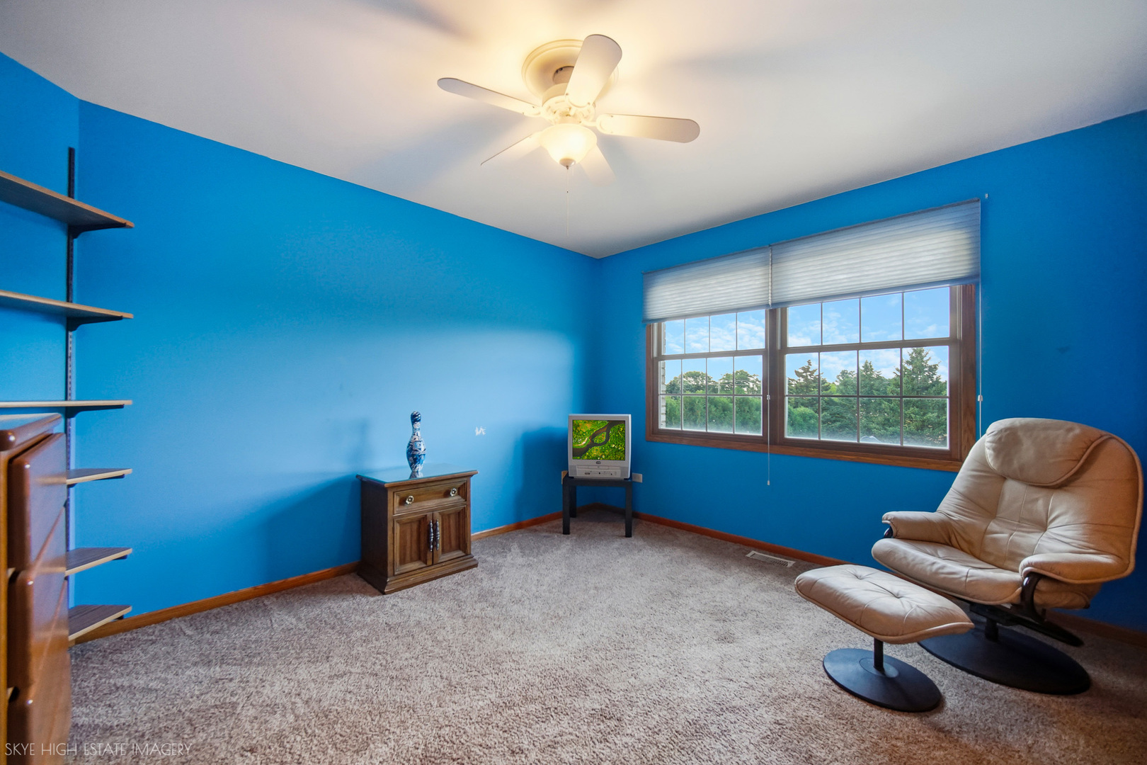 16015 Ridgewood Drive