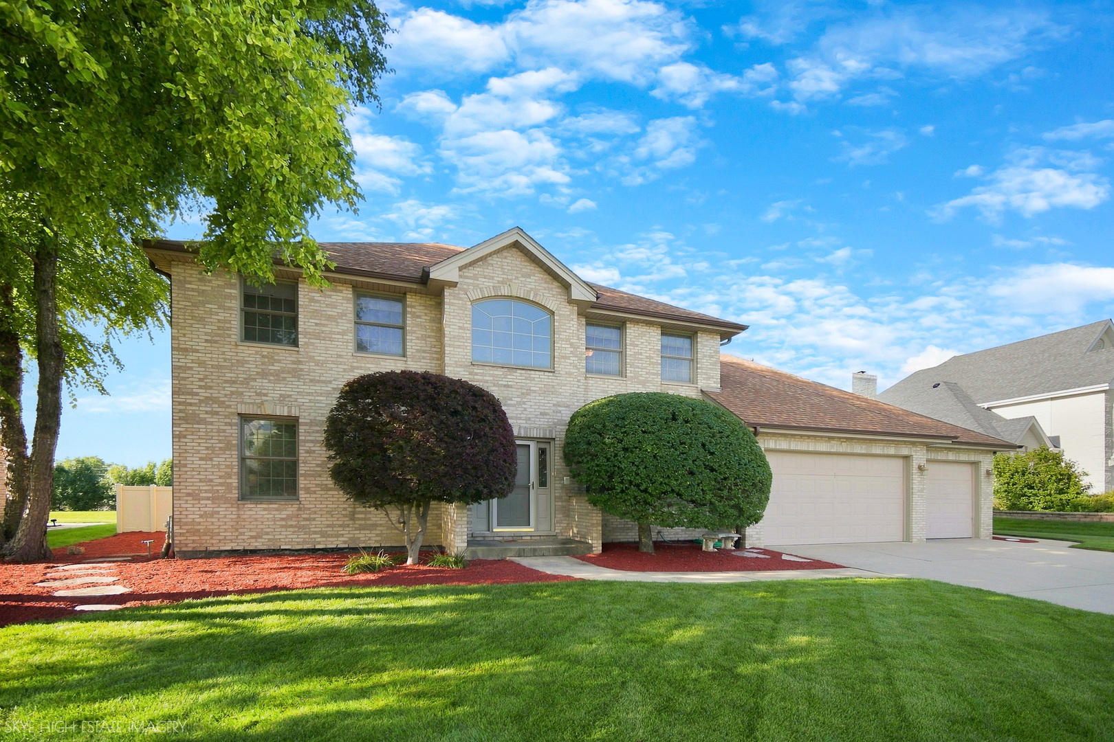 16015 Ridgewood Drive