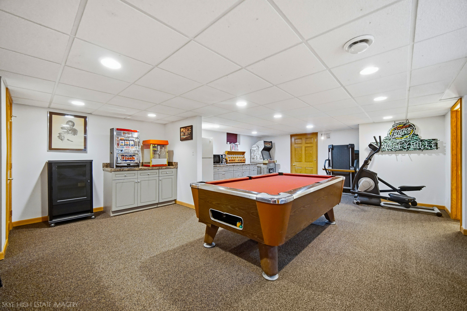 16015 Ridgewood Drive