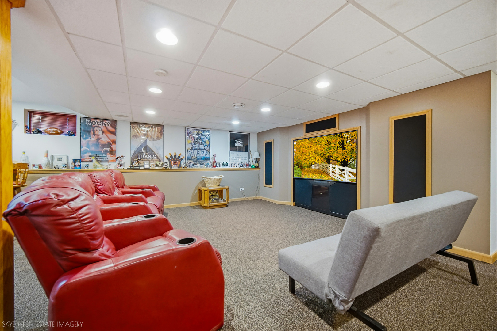 16015 Ridgewood Drive