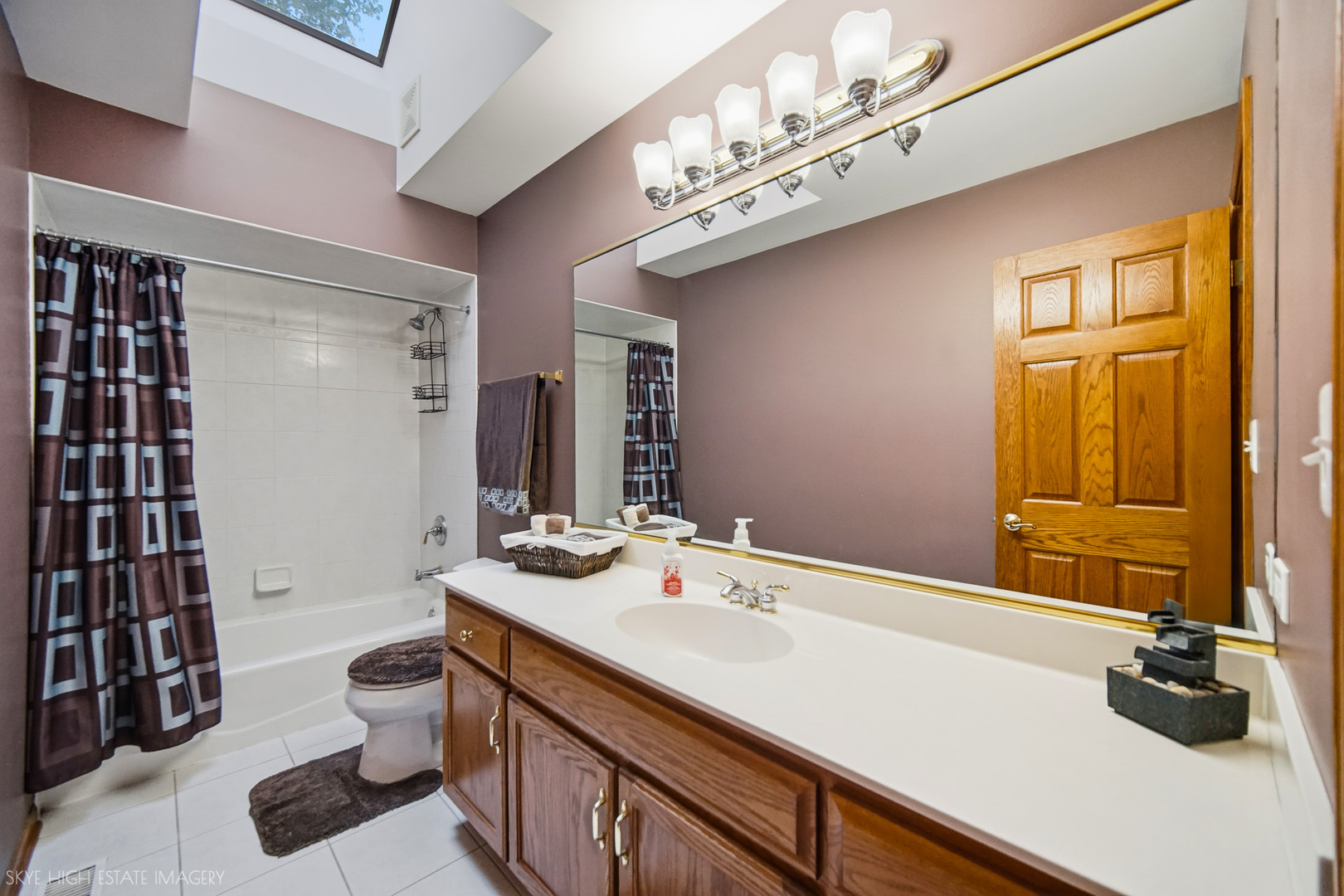16015 Ridgewood Drive