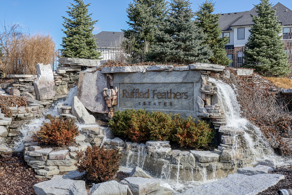 2 Ruffled Feathers Drive