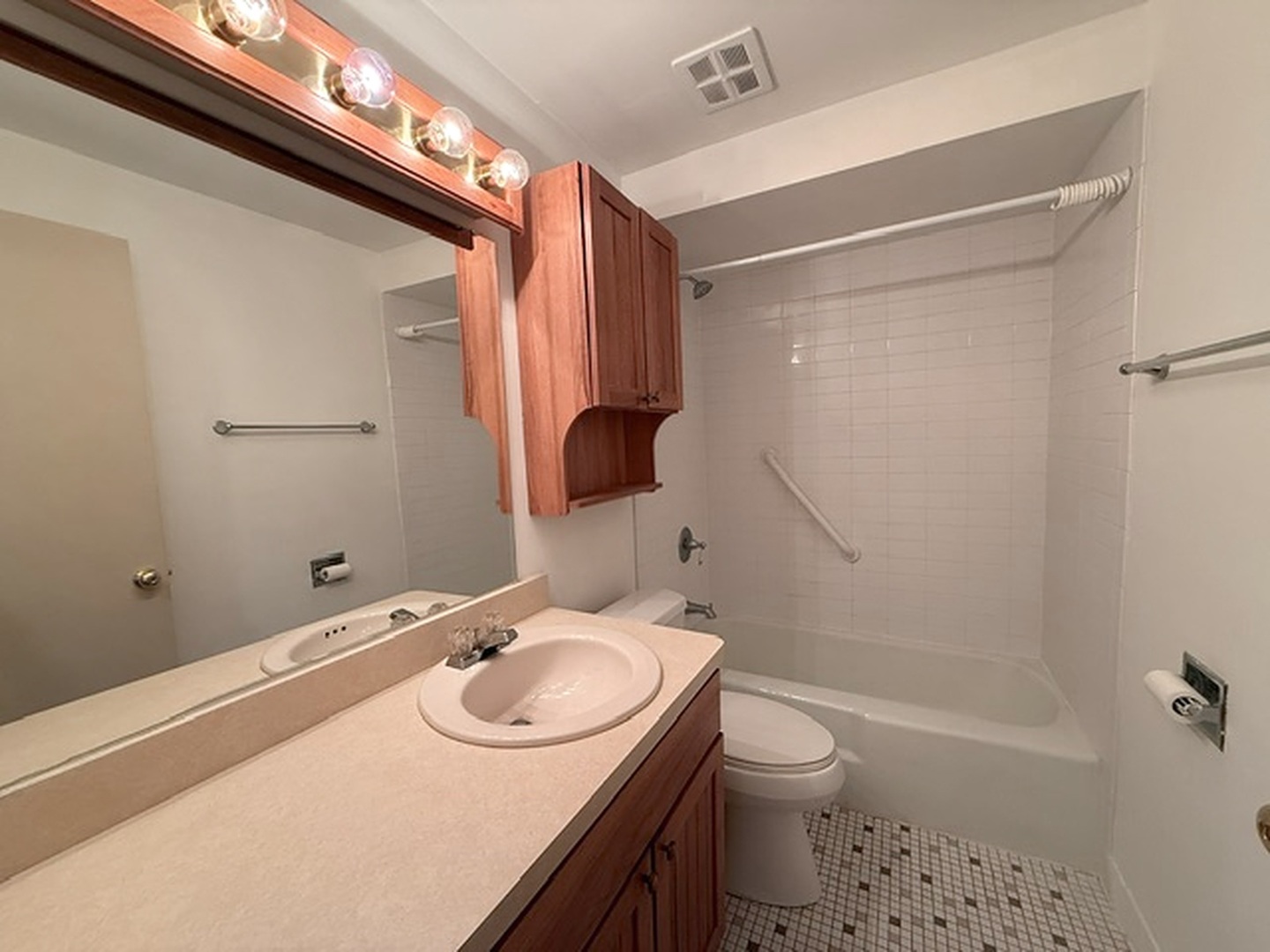 5629 6th Avenue Unit: 1B