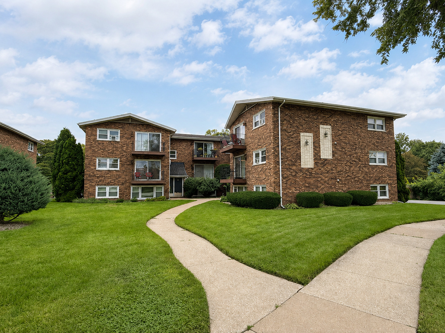 5629 6th Avenue Unit: 1B