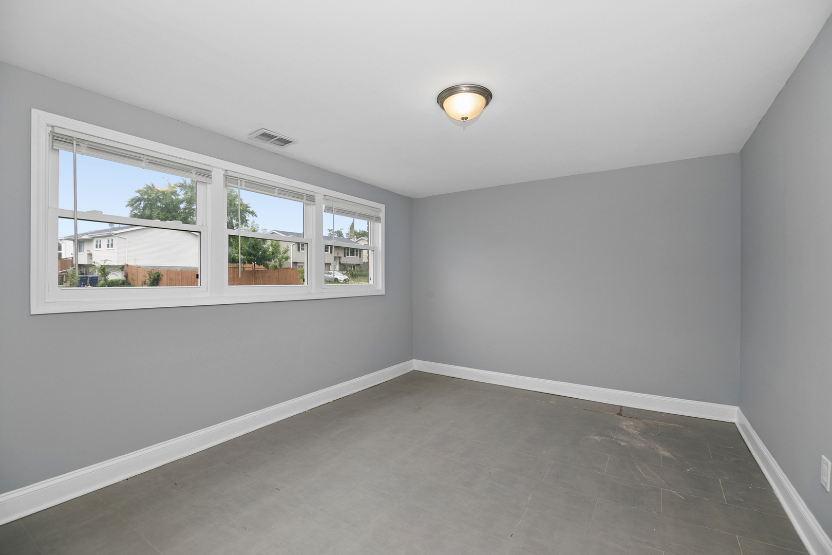 8836 Oakwood Drive