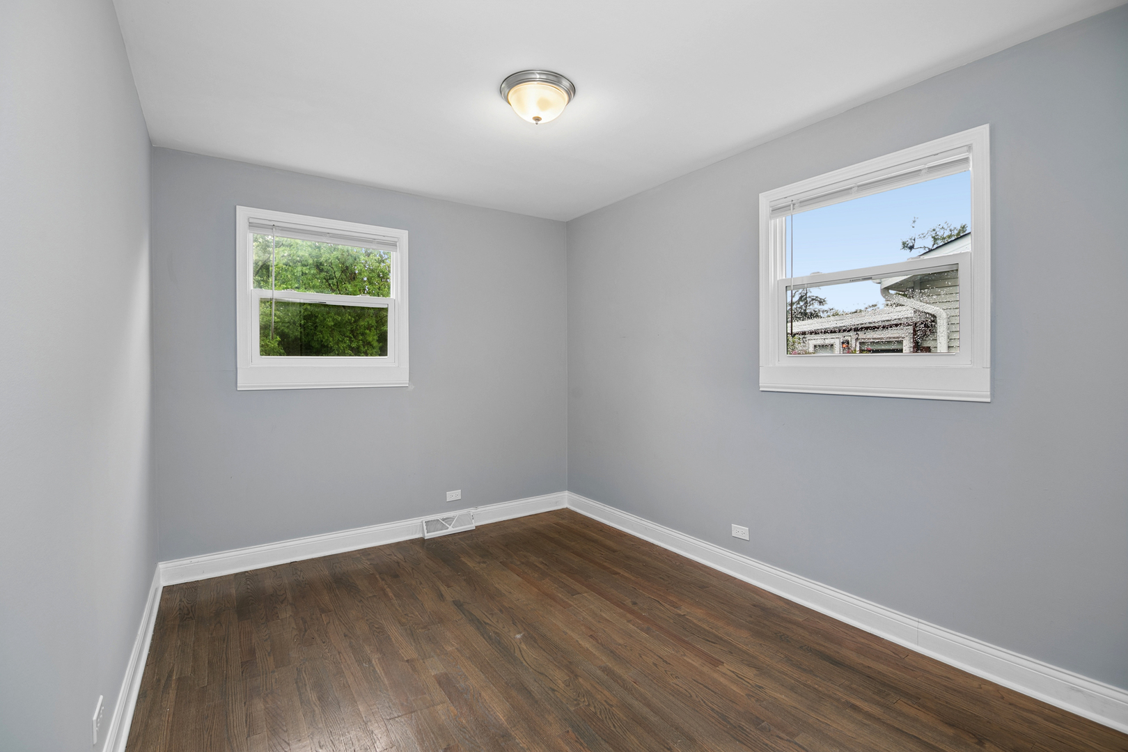 8836 Oakwood Drive