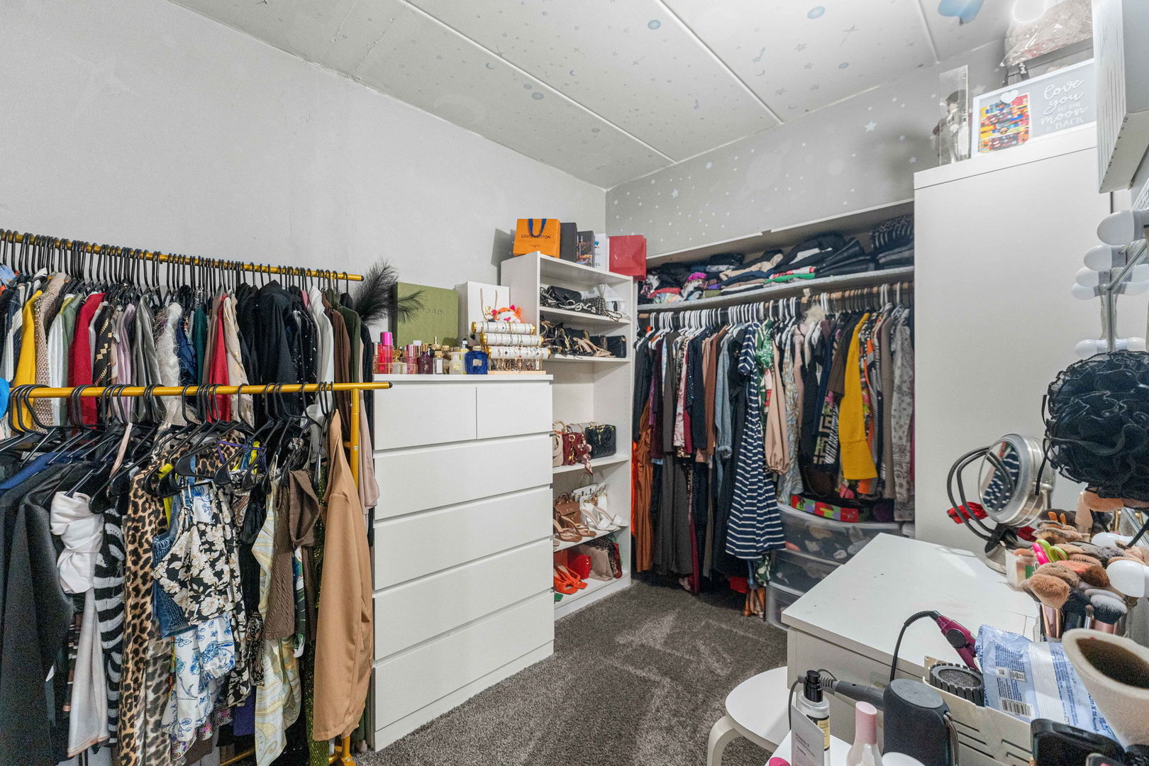 9138 W 140TH Street Unit: 1NE