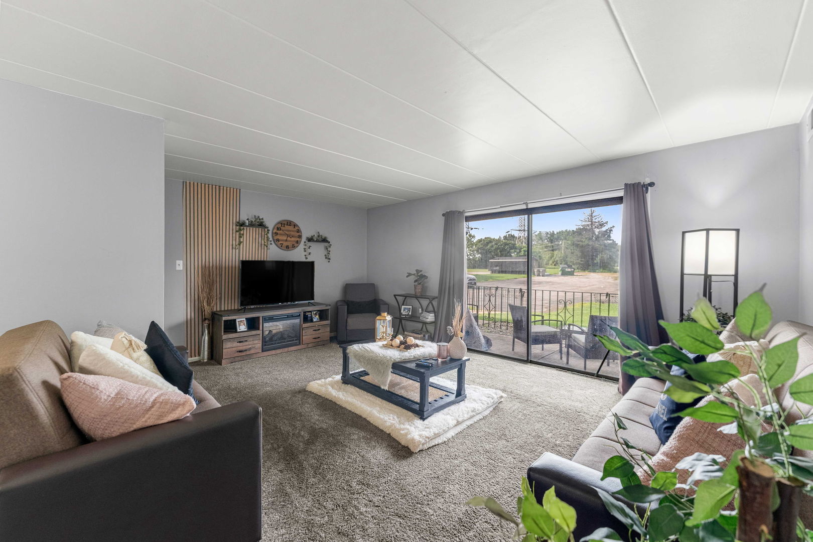 9138 W 140TH Street Unit: 1NE