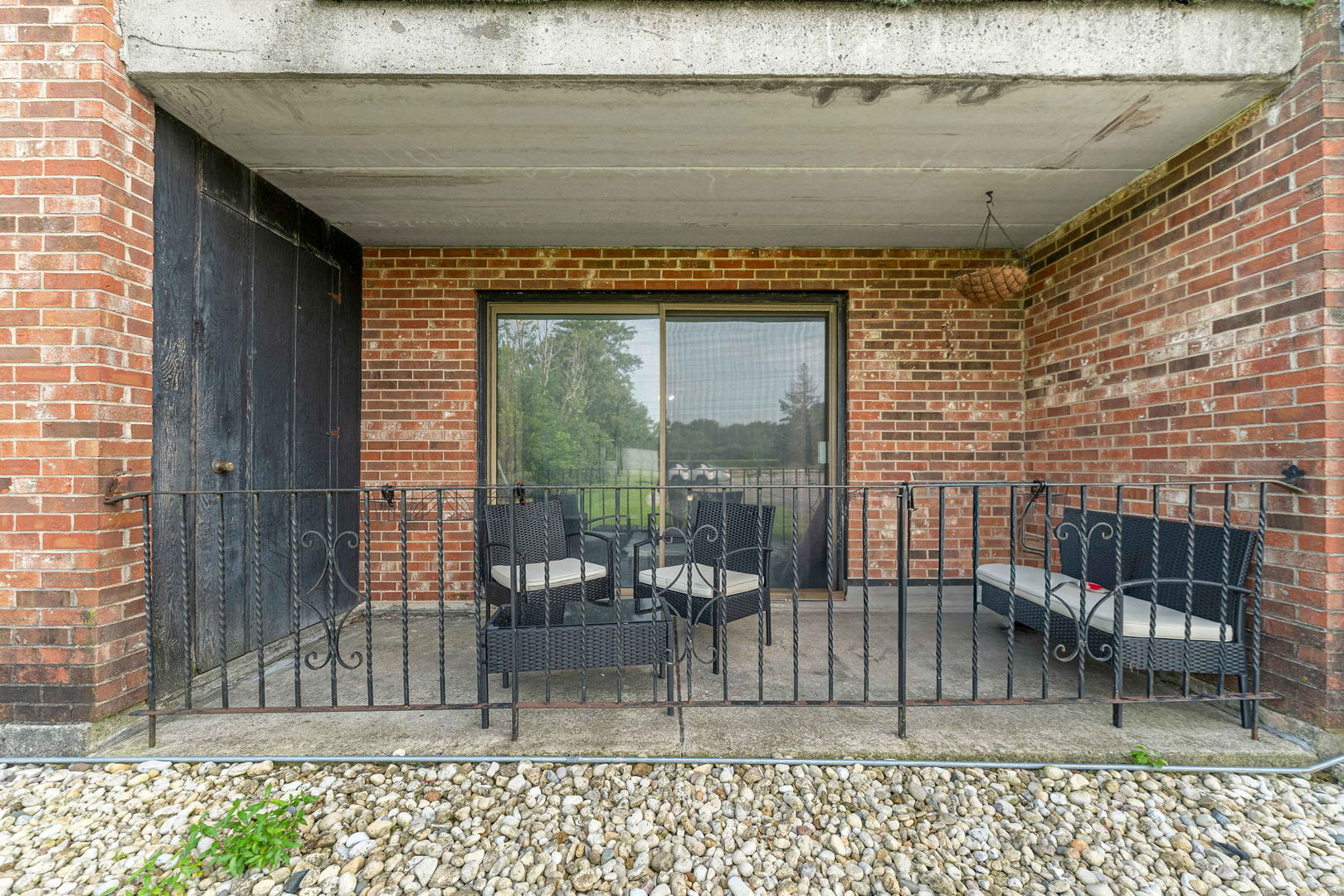 9138 W 140TH Street Unit: 1NE
