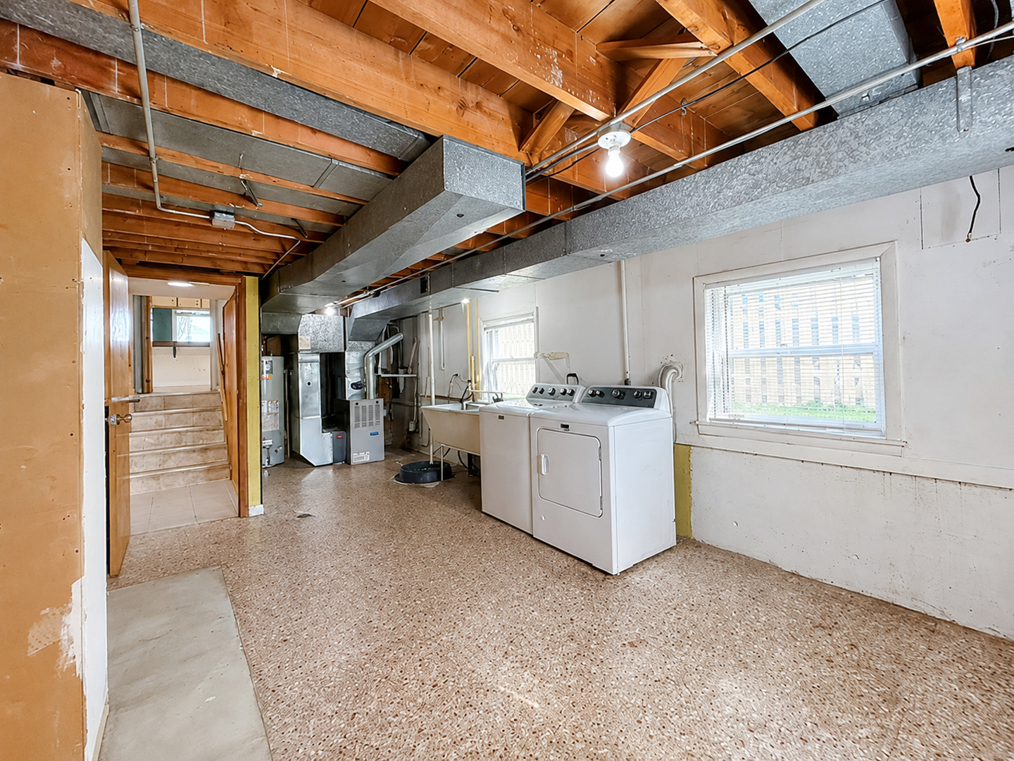 1638 Forest Road