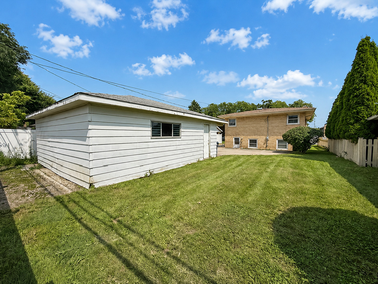 1638 Forest Road
