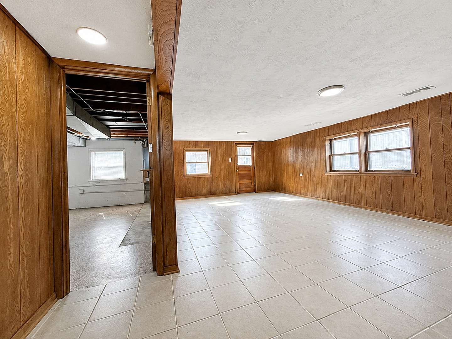 1638 Forest Road