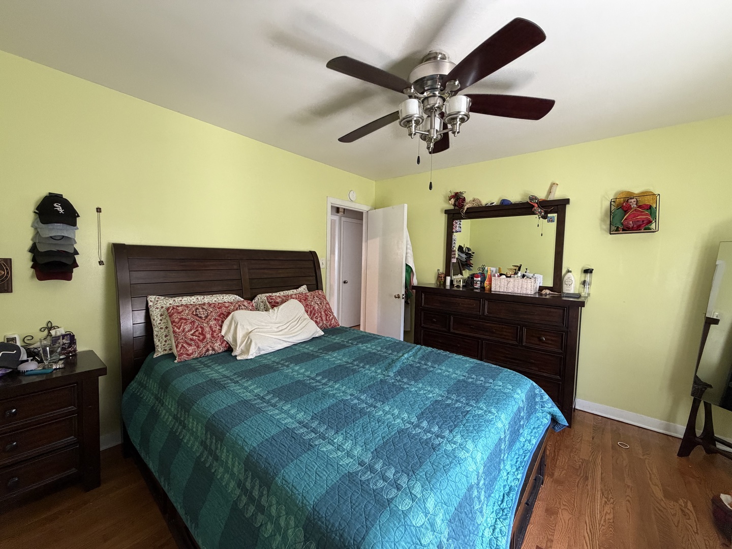 3724 S 60th Court