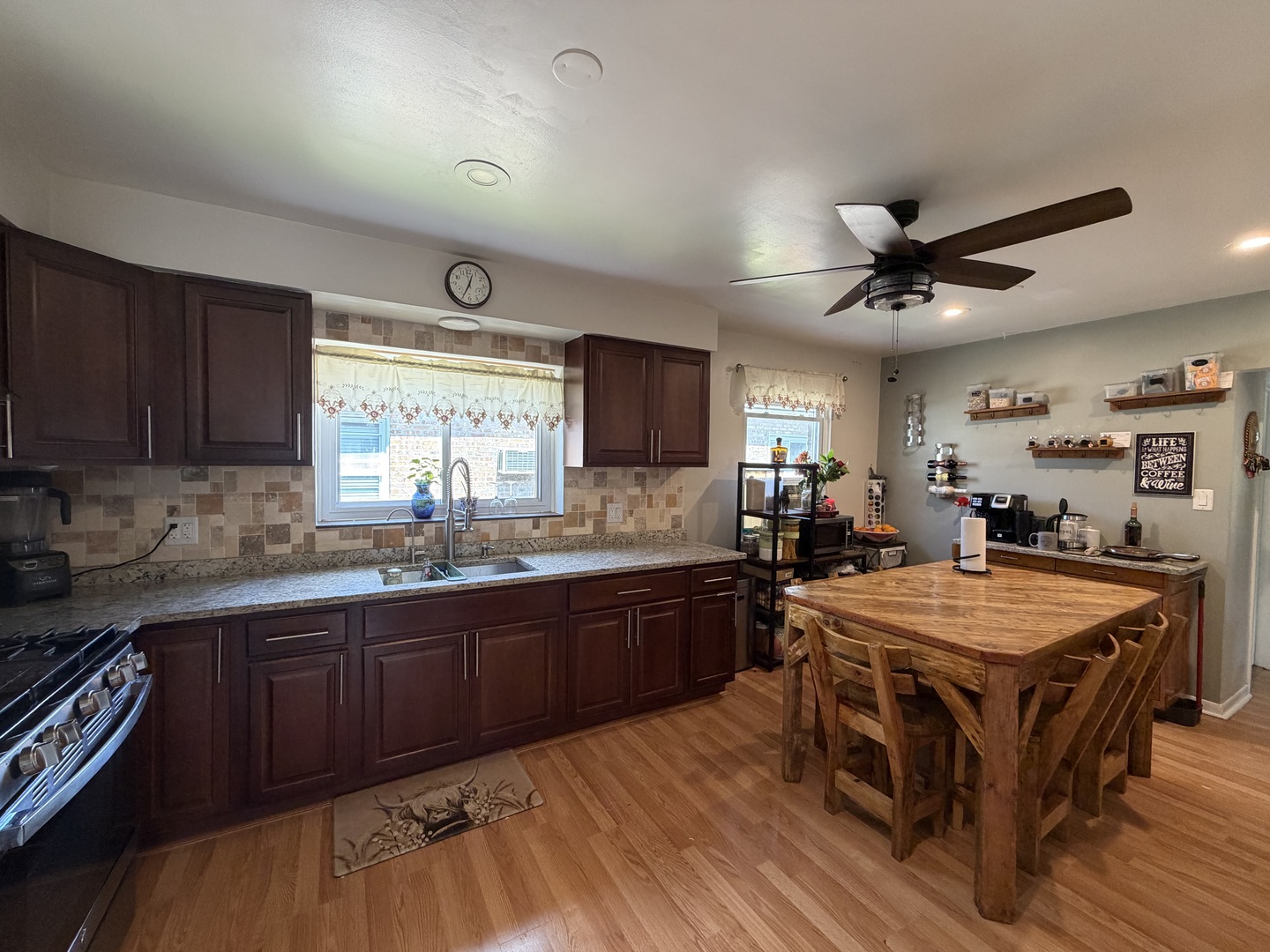 3724 S 60th Court