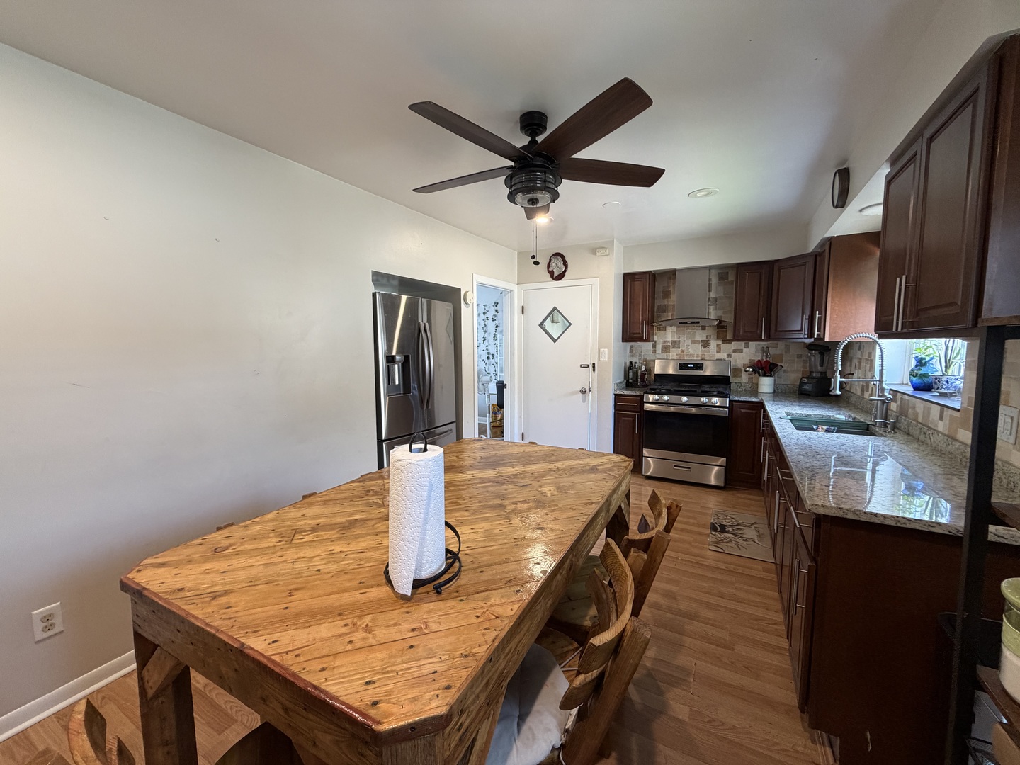 3724 S 60th Court